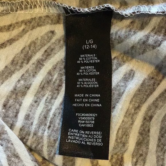 Set of 4 Short Sleeve Shirts - Picture 12 of 13